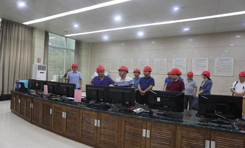 發(fā)展集團黨委書記、董事長譚建華帶隊督查分公司防洪防汛工作