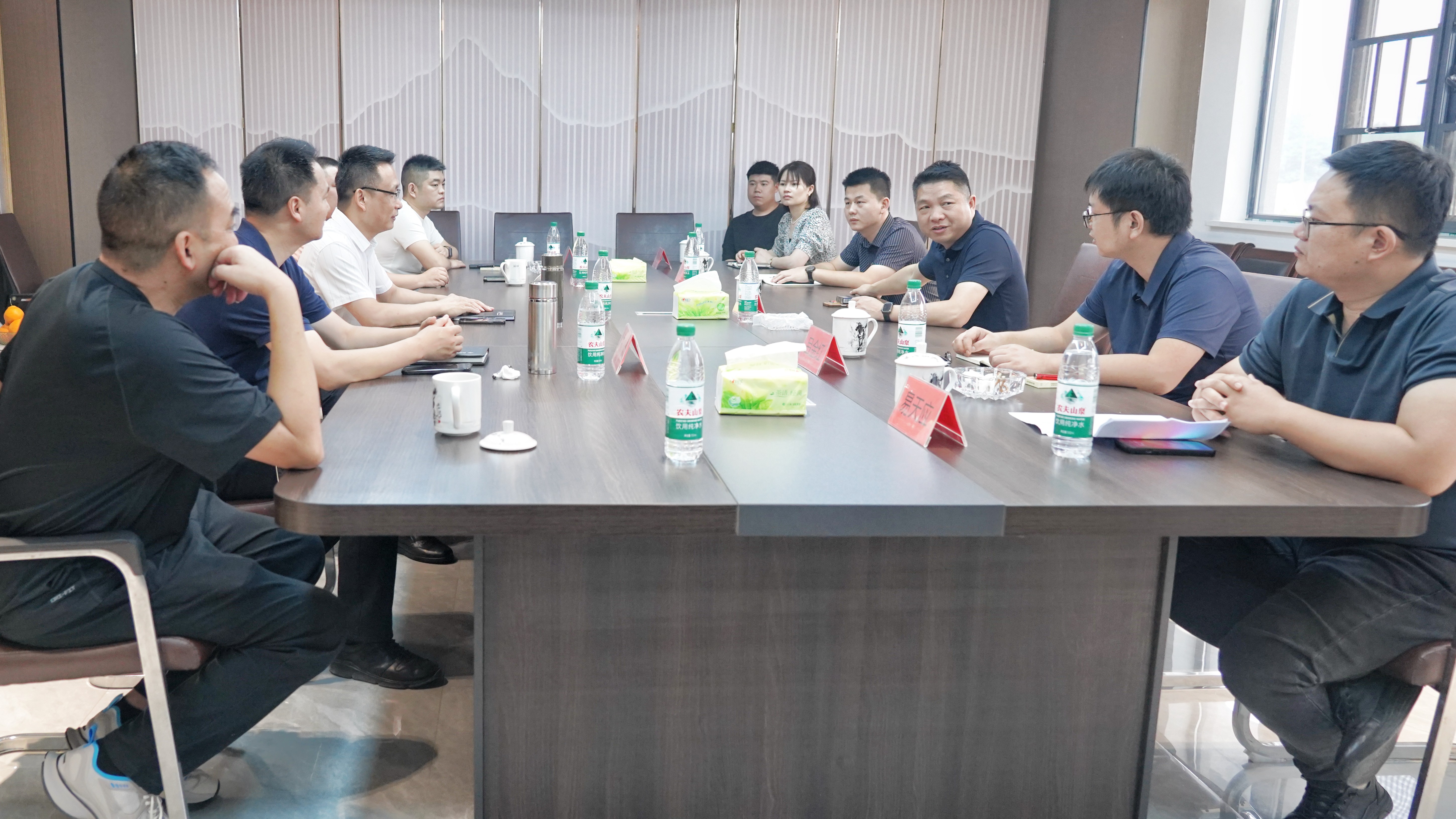 湖南港發集團赴湖南發展益沅公司開展合作交流